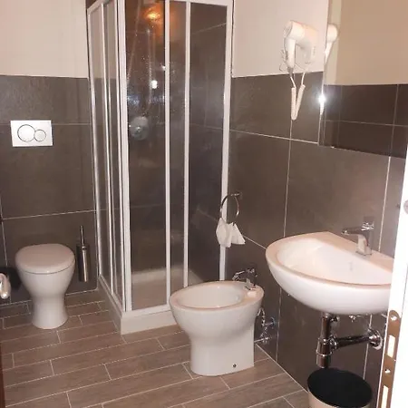 Hotel Cecco Arezzo Zimmer foto