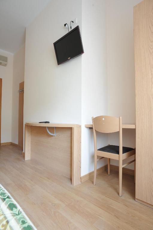 Cecco Hotel 2*